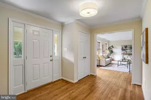 1 Byron Ct, Sterling, VA 20165 - Photo 3