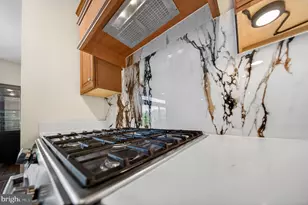 23394 Evening Primrose Square, Brambleton, VA 20148 - Photo 11