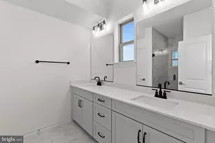 19763 Sepia Sq, Ashburn, VA 20147 - Photo 11