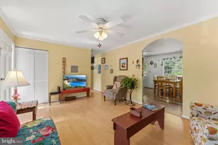 321 S 26th St, Purcellville, VA 20132 - Photo 9
