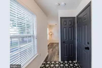 21775 Bancroft Court, Ashburn, VA 20147 - Photo 5