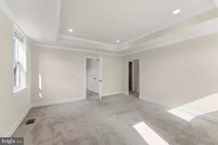 43347 Goshen Run Sq, Ashburn, VA 20148 - Photo 17