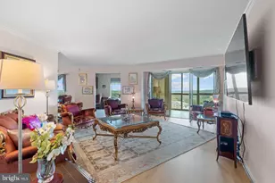 19385 Cypress Ridge Terrace, Leesburg, VA 20176 - Photo 5
