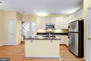 20913 Sandstone Square, Sterling, VA 20165 - Photo 13