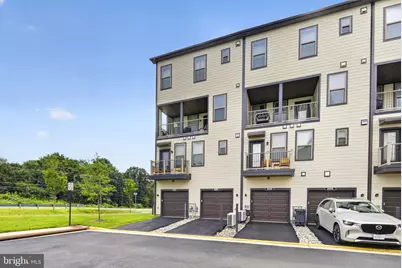 20980 Bluebird Square, Sterling, VA 20165 - Photo 33