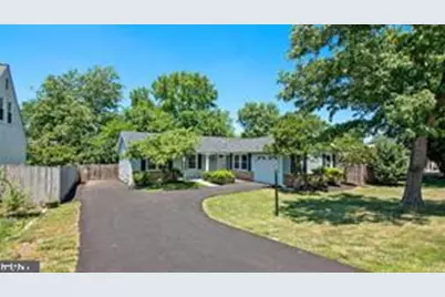 305 S Lincoln Avenue, Sterling, VA 20164 - Photo 3