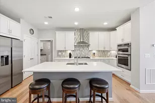 19829 Sleepy Orange Terrace, Ashburn, VA 20147 - Photo 5