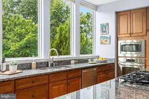 22792 Sagamore Square, Brambleton, VA 20148 - Photo 9