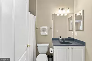 18357 Eagle Point Square, Leesburg, VA 20176 - Photo 37
