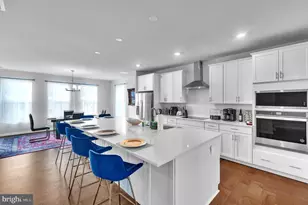 902 California Dr NE, Leesburg, VA 20176 - Photo 5