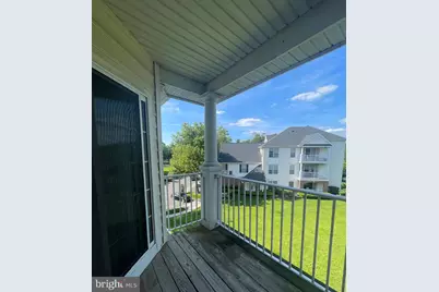 25240 Lake Shore Square #301, Chantilly, VA 20152 - Photo 3