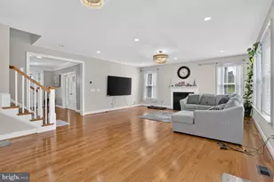 23631 Glenmallie Ct, Aldie, VA 20105 - Photo 5