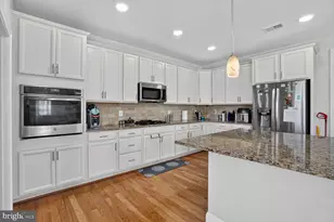 23631 Glenmallie Ct, Aldie, VA 20105 - Photo 9
