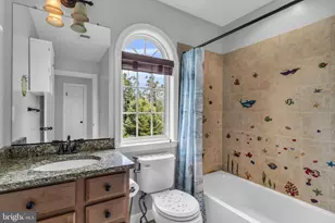 25241 Beach Pl, Chantilly, VA 20152 - Photo 27