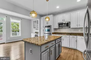 25241 Beach Pl, Chantilly, VA 20152 - Photo 15