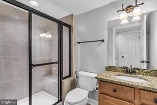 25241 Beach Pl, Chantilly, VA 20152 - Photo 35