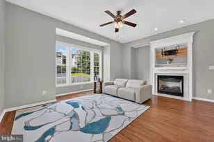 43314 Fullerton St, Ashburn, VA 20147 - Photo 9