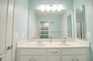 24855 Bradford Forest Dr, Chantilly, VA 20152 - Photo 43