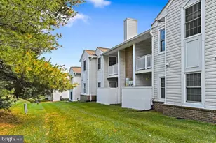 118 Westwick Ct, Sterling, VA 20165 - Photo 3