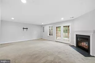 899 Stonefield Square NE, Leesburg, VA 20176 - Photo 35