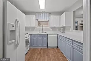 20582 Snowshoe Square, Ashburn, VA 20147 - Photo 7