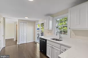 103 N Cameron St, Sterling, VA 20164 - Photo 15
