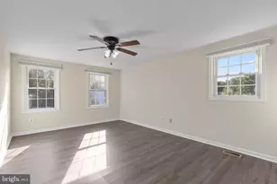 103 N Cameron St, Sterling, VA 20164 - Photo 27