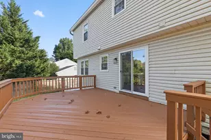 103 N Cameron St, Sterling, VA 20164 - Photo 17