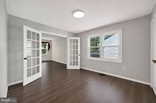 203 Markwood Dr, Sterling, VA 20165 - Photo 25