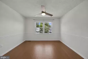 203 Markwood Dr, Sterling, VA 20165 - Photo 29