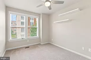 20704 Wood Quay Dr, Sterling, VA 20166 - Photo 21