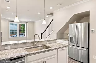 20704 Wood Quay Dr, Sterling, VA 20166 - Photo 11