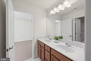22799 Trailing Rose Ct, Brambleton, VA 20148 - Photo 25