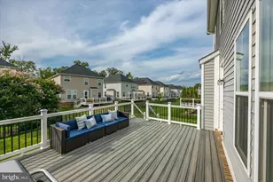 22799 Trailing Rose Ct, Brambleton, VA 20148 - Photo 37