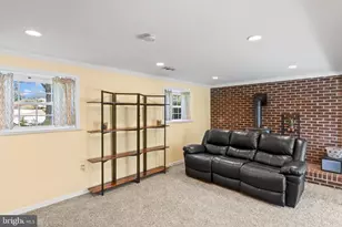 101 Williamsburg Rd, Sterling, VA 20164 - Photo 31