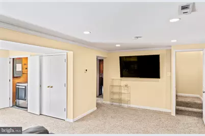 101 Williamsburg Road, Sterling, VA 20164 - Photo 35