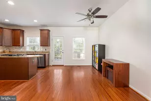 25151 Sweet Myrtle Square, Aldie, VA 20105 - Photo 19