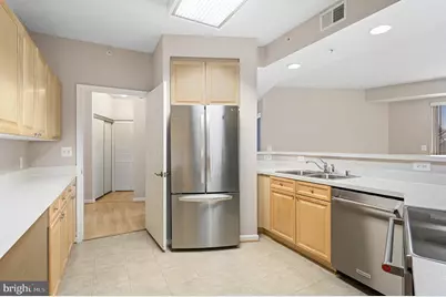 19365 Cypress Ridge Terrace #114, Leesburg, VA 20176 - Photo 11