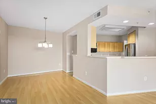 19365 Cypress Ridge Terrace, Leesburg, VA 20176 - Photo 15