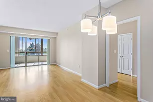 19365 Cypress Ridge Terrace, Leesburg, VA 20176 - Photo 3