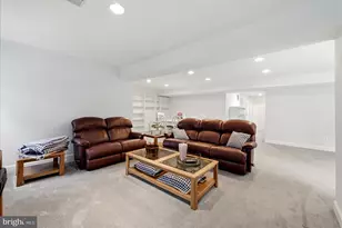 25817 Planting Field Dr, Chantilly, VA 20152 - Photo 37