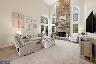 25817 Planting Field Dr, Chantilly, VA 20152 - Photo 7
