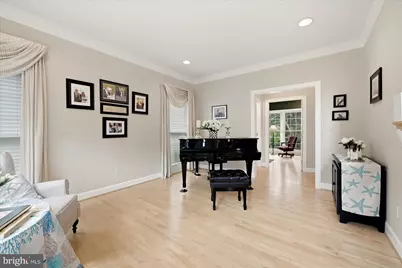 25817 Planting Field Drive, Chantilly, VA 20152 - Photo 5