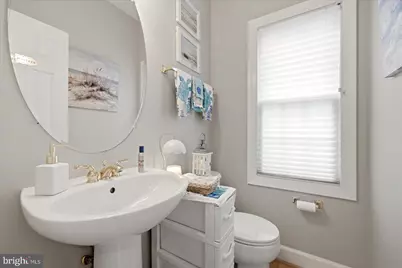 25817 Planting Field Drive, Chantilly, VA 20152 - Photo 17