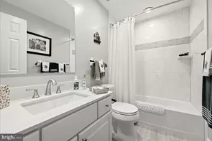 25817 Planting Field Dr, Chantilly, VA 20152 - Photo 33