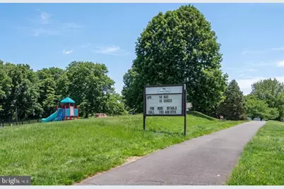 10 Redlin, Sterling, VA 20165 - Photo 41
