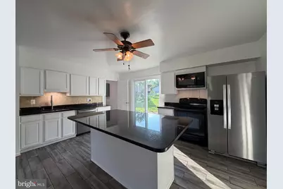 606 W Beech Road W, Sterling, VA 20164 - Photo 11