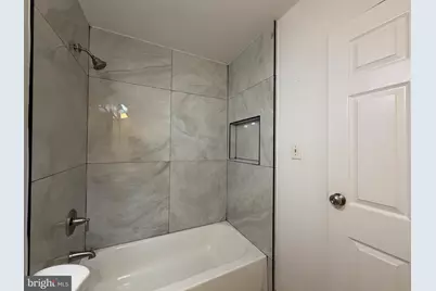 606 W Beech Road W, Sterling, VA 20164 - Photo 27