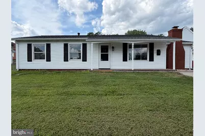 606 W Beech Road W, Sterling, VA 20164 - Photo 1