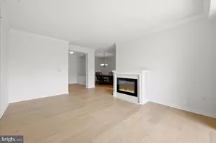 19350 Magnolia Grove Square, Leesburg, VA 20176 - Photo 17